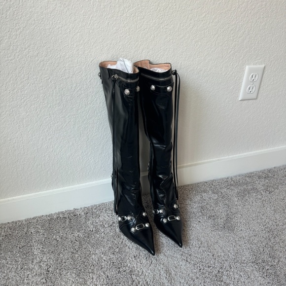 Designer inspired black studded boots - Picture 2 of 10